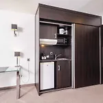 Westotel Life Nantes Lejlighedshotel Carquefou