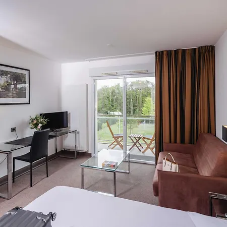 شقة فندقية Westotel Life Nantes كاركفو
