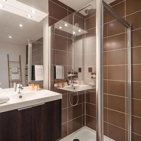 Westotel Life Nantes Ξενοδοχείο με διαμερίσματα 4*