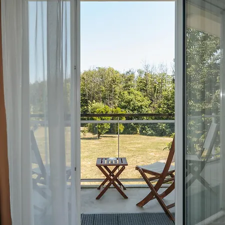 Westotel Life - 4 Etoiles Lejlighedshotel Carquefou