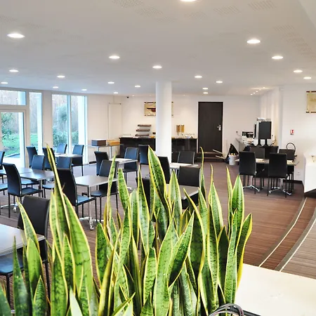 Westotel Life Nantes 4*