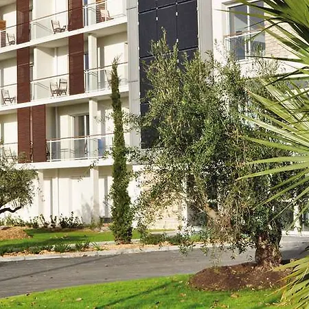 Westotel Life Nantes Ξενοδοχείο με διαμερίσματα