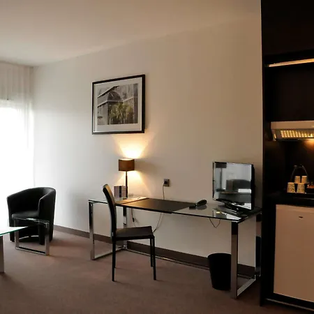 Westotel Life Nantes 4*